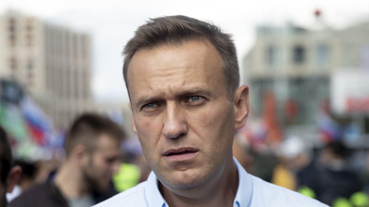 Навального отруїли: політик збирав докази корупції в Сибіру