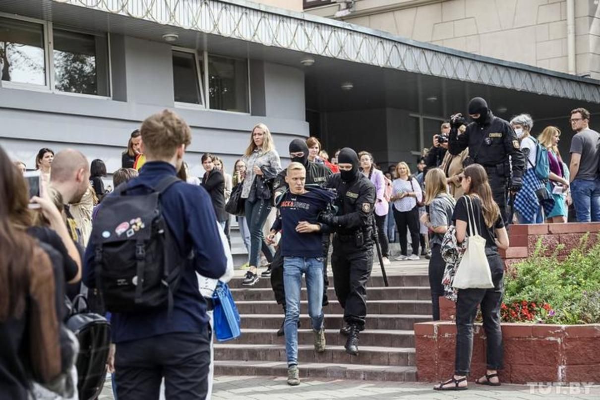 Новини Білорусі 2 вересня 2020: відео дня протестів, що зараз Новини Білорусі 2 вересня 2020: відео дня протестів, що зараз