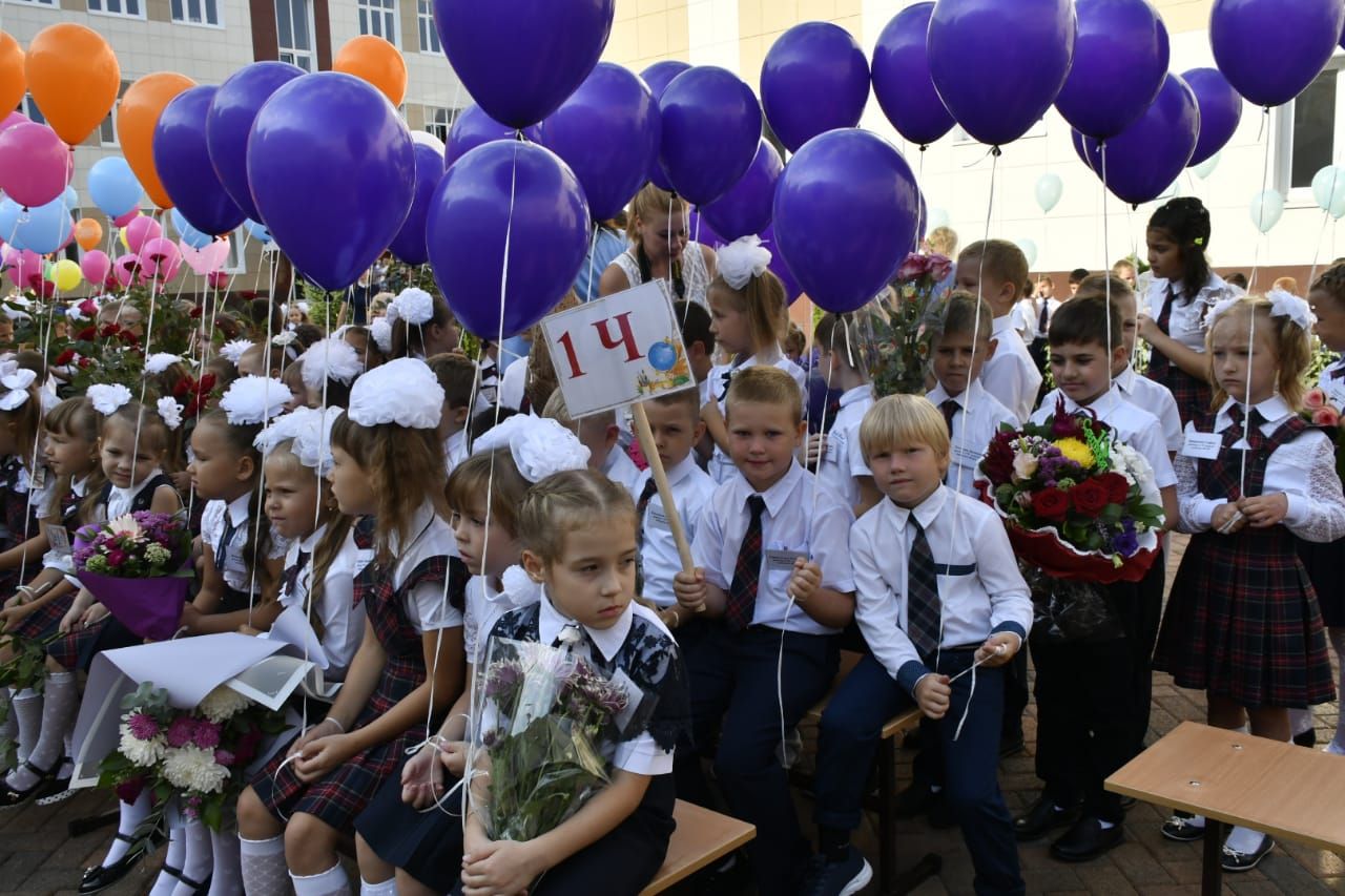 У Росії створили 33 перших класи в одній школі за літерами алфавіту