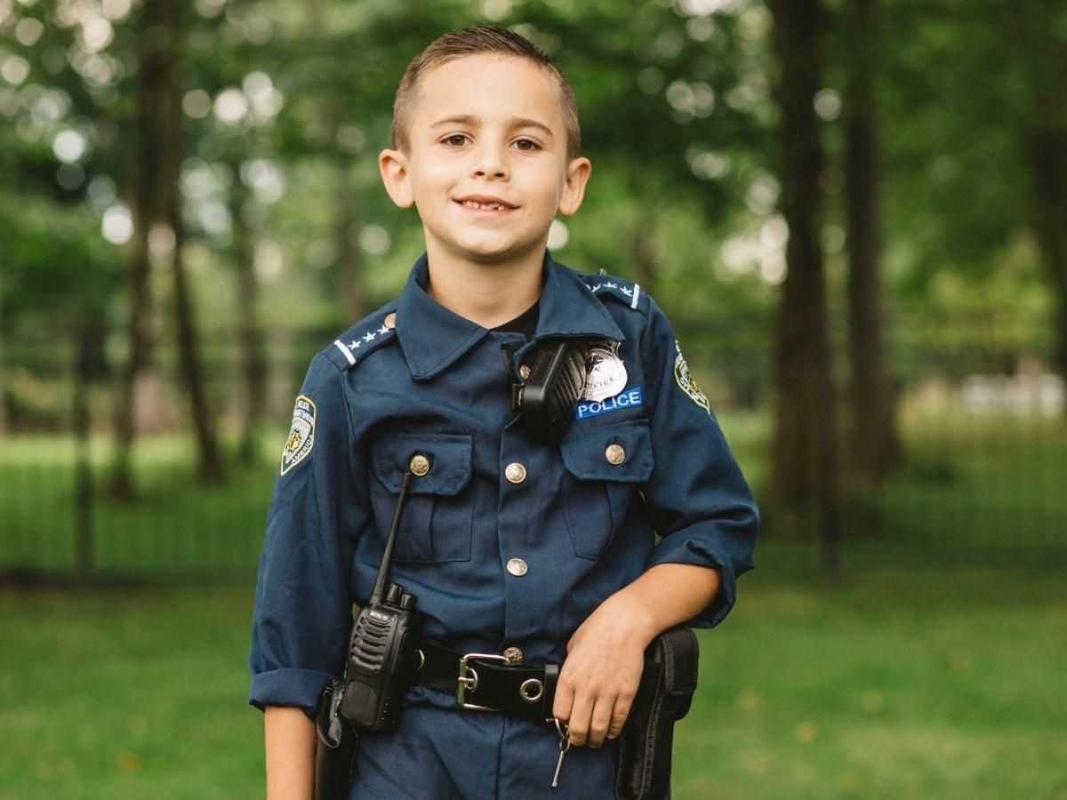 В США 10-річний хлопчик зібрав понад 315 тисяч доларів на допомогу поліцейським собакам
