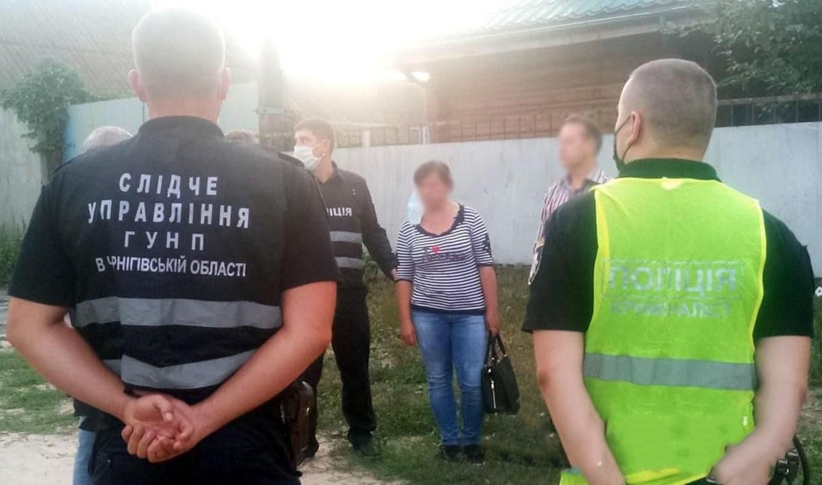 На Чернігівщині жінка застрелила чоловіка, а тіло залила бетоном: моторошні фото На Чернігівщині жінка застрелила чоловіка, а тіло залила бетоном: моторошні фото