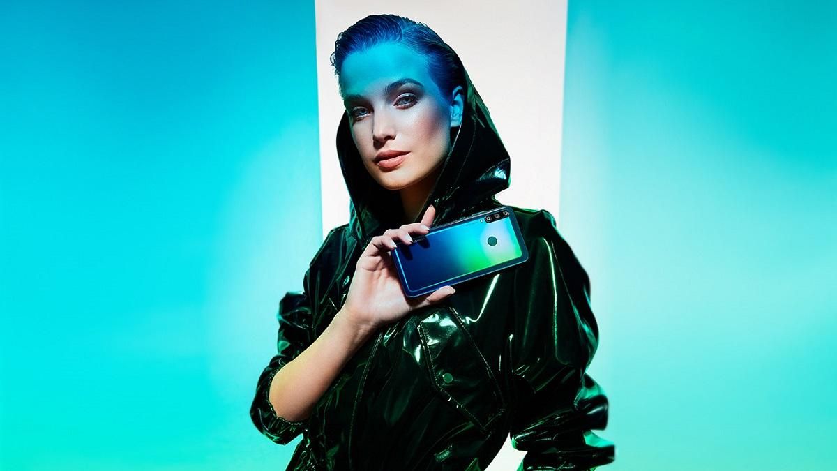 Новий Huawei P40 lite E: смартфон середнього сегмента з дисплеєм без рамок вже в Україні Новий Huawei P40 lite E: смартфон середнього сегмента з дисплеєм без рамок вже в Україні