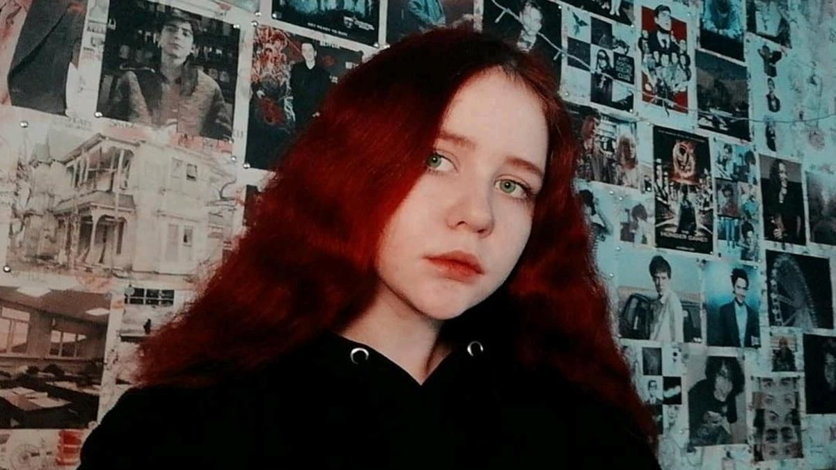 ФСБ РФ кинула 14-річну школярку до психдиспансера: дівчина заявляє, що її змушують роздягатися 