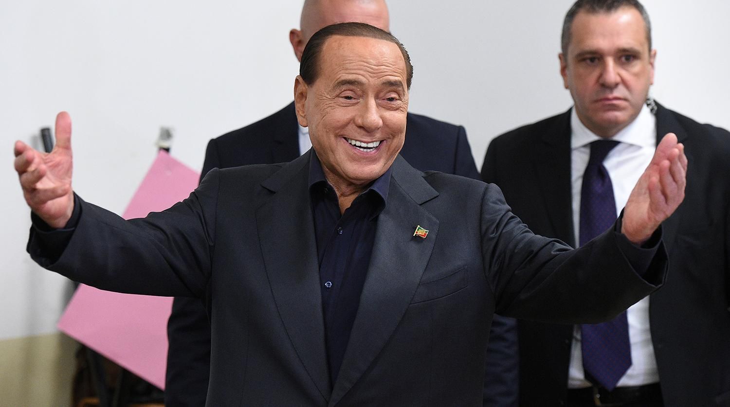 Сильвіо Берлусконі хворий на COVID-19: стан експрем'єра Італії
