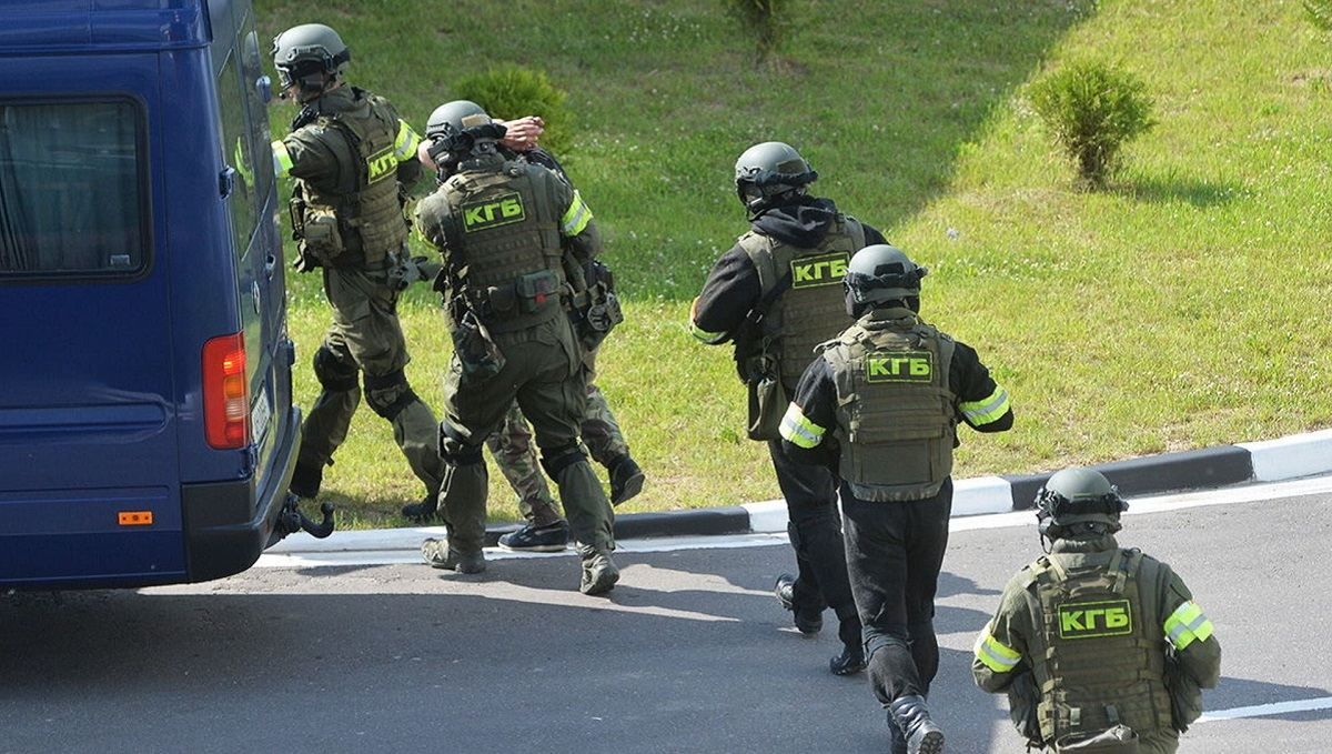 Нардеп опублікував документи СБУ, що доводять спецоперацію з "білоруськими" вагнерівцями Нардеп опублікував документи СБУ, що доводять спецоперацію з "білоруськими" вагнерівцями