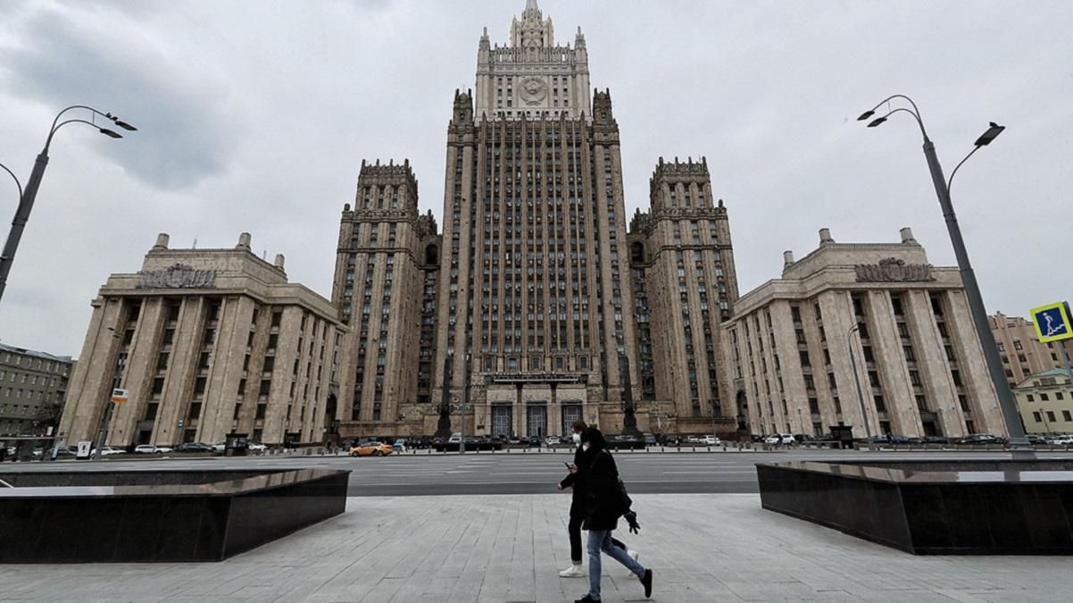 Після отруєння Навального Росія почала відхрещуватися від "Новачка" Після отруєння Навального Росія почала відхрещуватися від "Новачка"