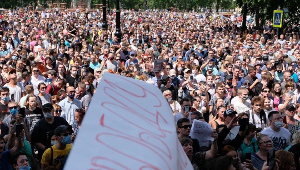 В России тысячи людей требовали судить "банду Путина": видео В России тысячи людей требовали судить "банду Путина": видео