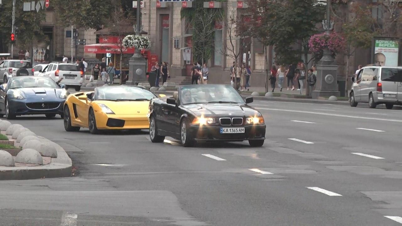 В столице состоялся первый в Украине фестиваль кабриолетов: как все происходило – фото, видео В столице состоялся первый в Украине фестиваль кабриолетов: как все происходило – фото, видео