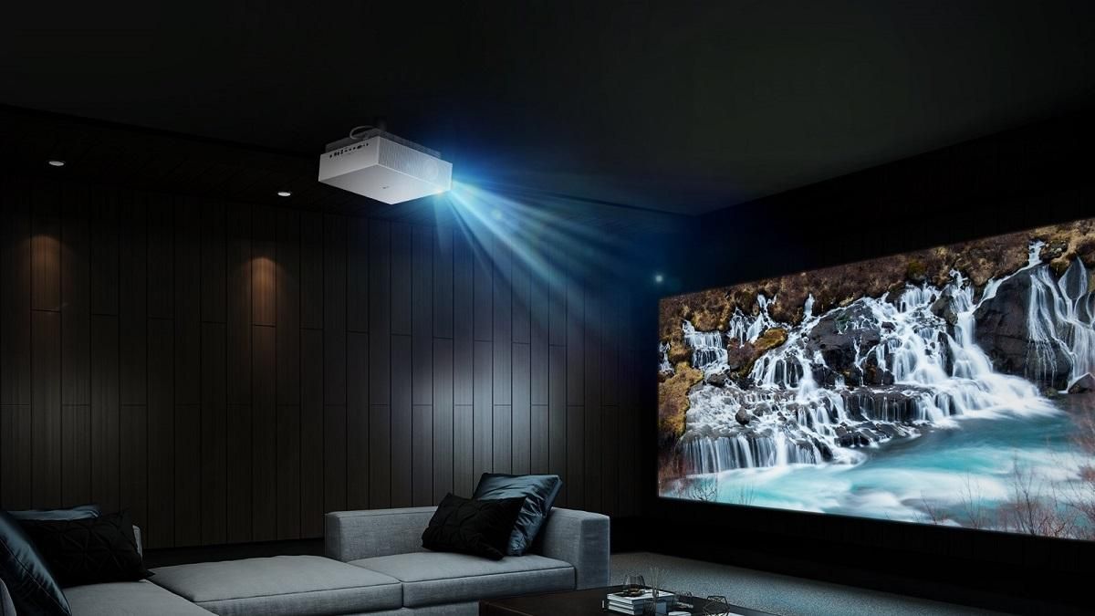 LG представила флагманський проектор Cinebeam 4K UHD Laser