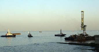 Фінальна стадія: танкер Delfi в Одесі знову не підняли