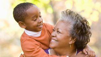 11-річний хлопчик сів за кермо машини, щоб врятувати свою бабусю: фото 