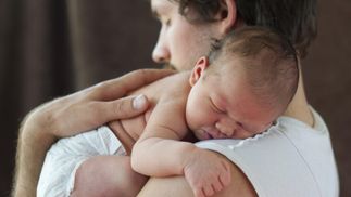 Післяпологова депресія у чоловіків: симптоми і методи подолання