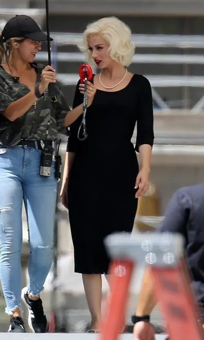 Кадри зі знімального майданчика фільму про Мерилін Монро Кадри зі знімального майданчика фільму про Мерилін Монро