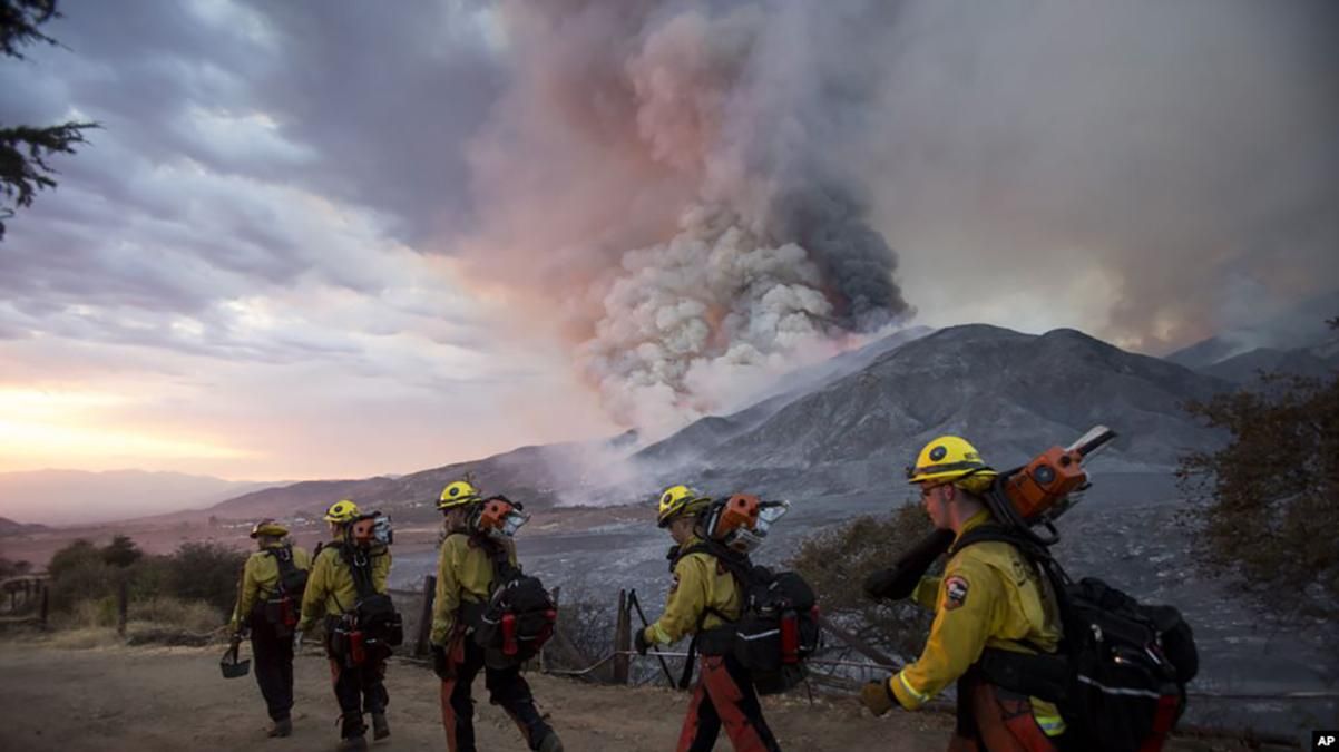 Пожар в Калифорнии: эвакуированы 200 человек, фото, видео Пожар в Калифорнии: эвакуированы 200 человек, фото, видео