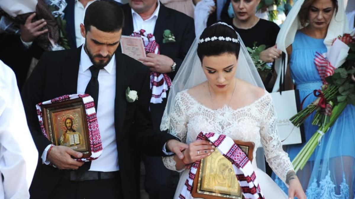 Анастасия Приходько показала романтические фотографии с венчания, которое  состоялось год назад - Новости шоу бизнеса - Lifestyle 24