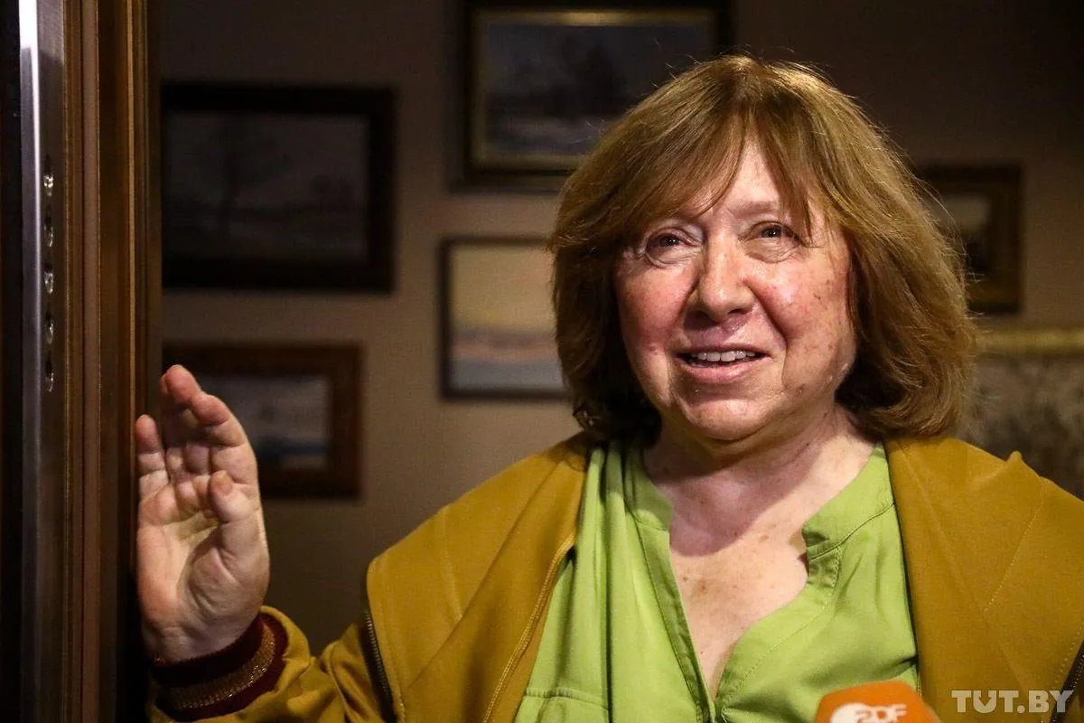 До Аліксієвич прийшли з обшуками До Аліксієвич прийшли з обшуками