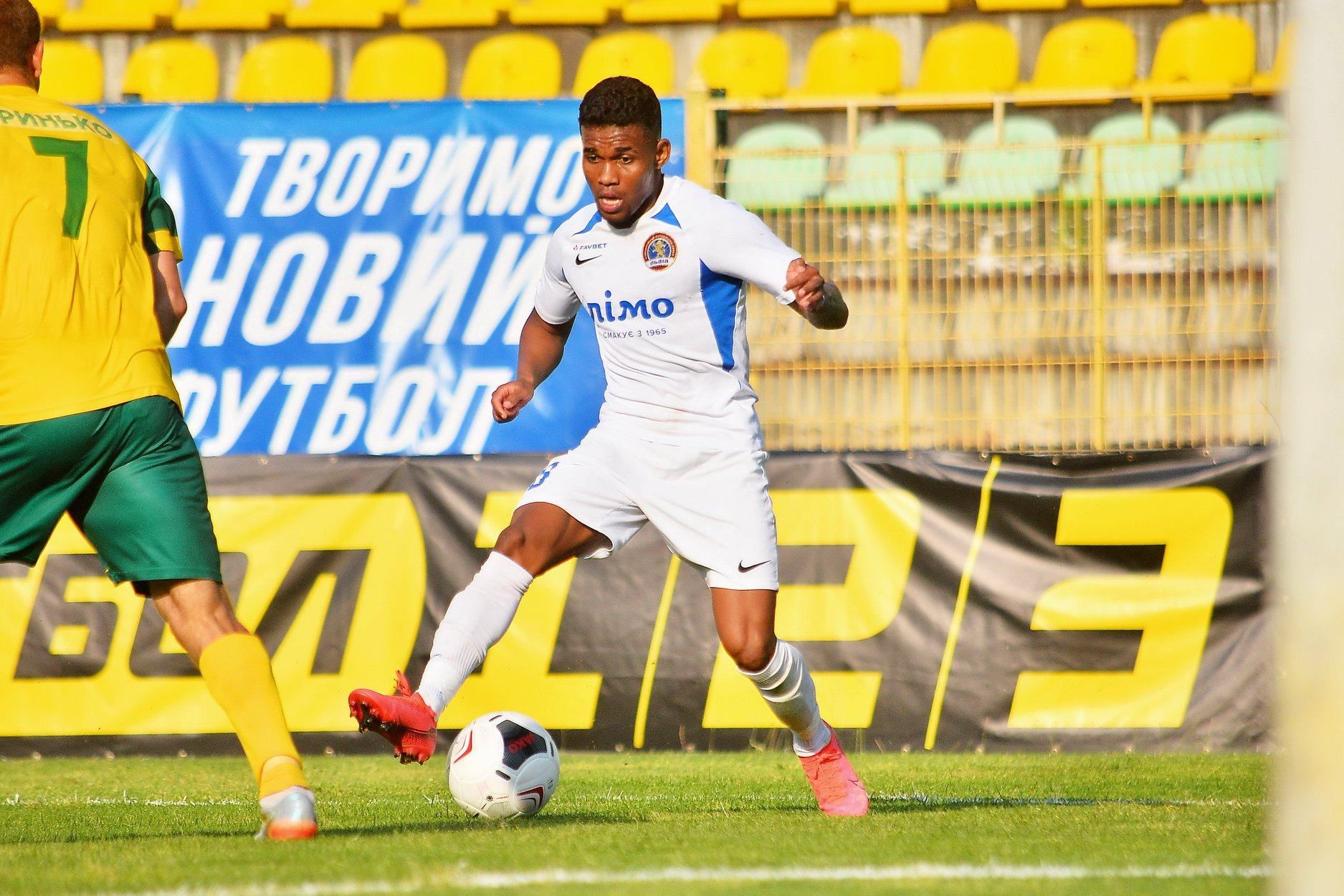 ПФК "Львів" може проводити матчі у Тернополі через суперечки з "Карпатами" щодо стадіону ПФК "Львів" може проводити матчі у Тернополі через суперечки з "Карпатами" щодо стадіону