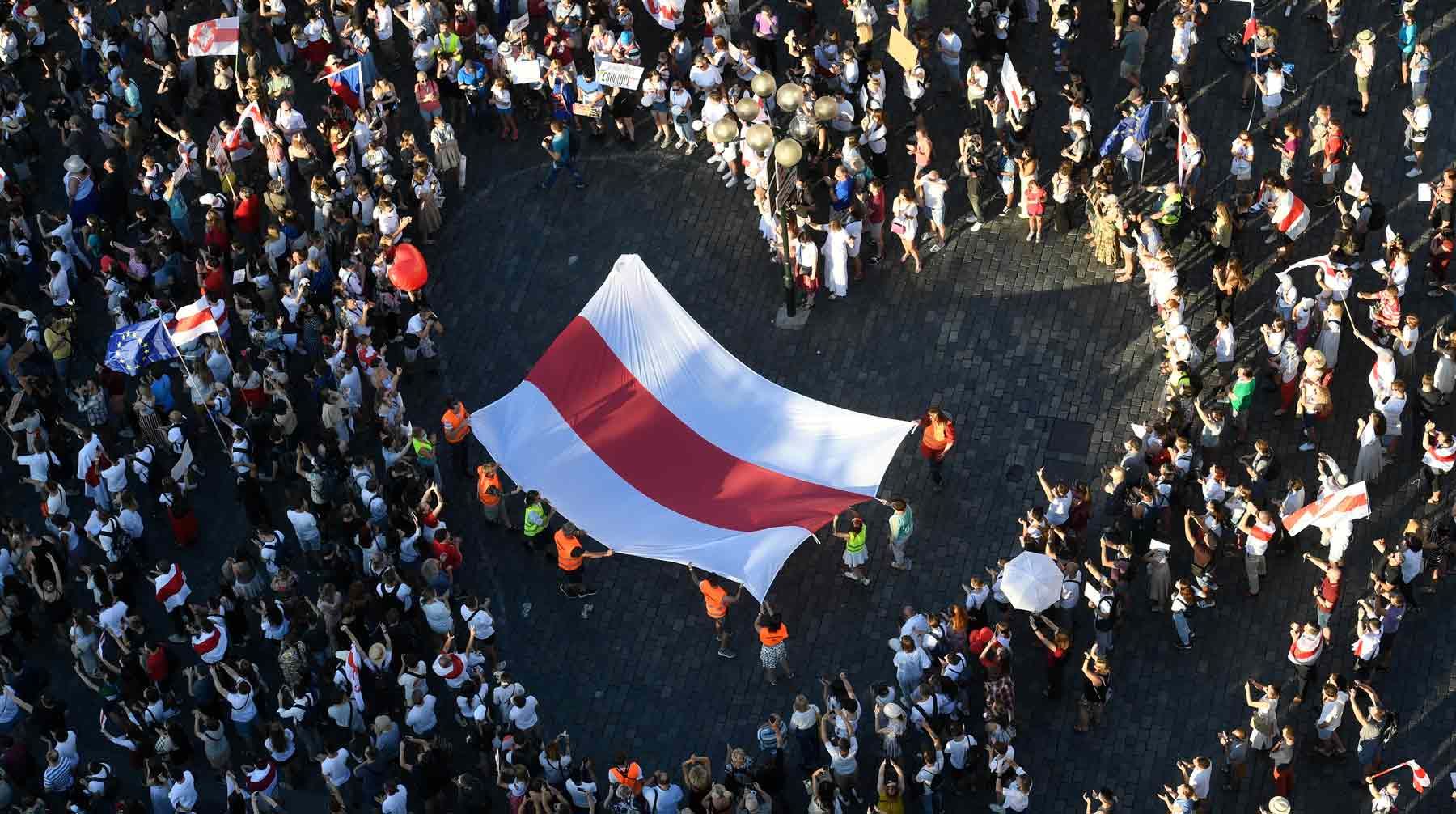 Из 7 лидеров оппозиции в Беларуси на свободе осталась лишь Алексиевич Из 7 лидеров оппозиции в Беларуси на свободе осталась лишь Алексиевич