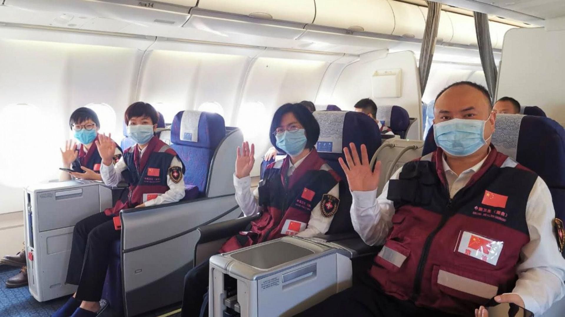 В Японии внезапно посадили самолет из-за пассажира без маски