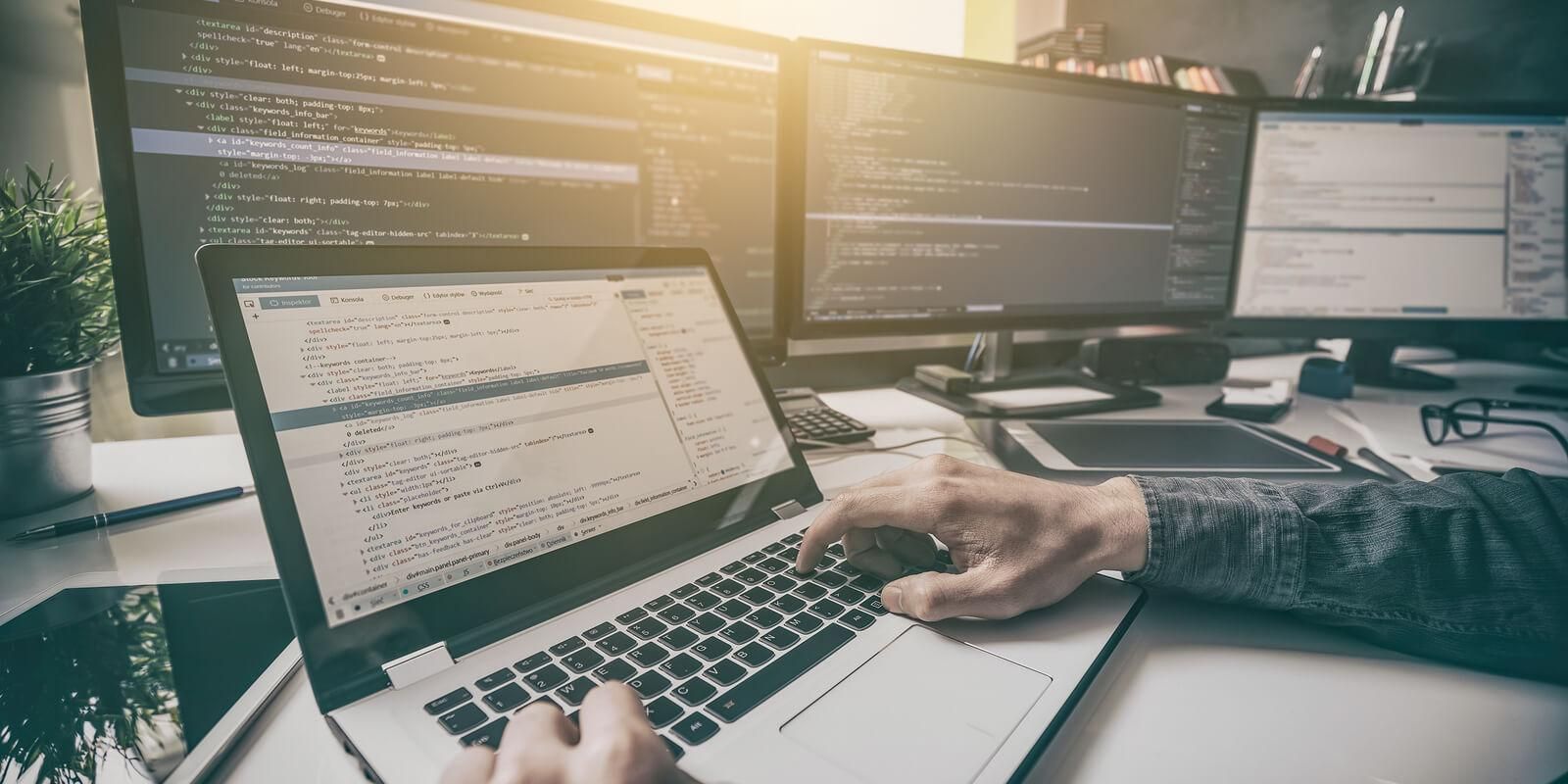 Після війни в IT-сферу: ветеранів АТО безкоштовно навчають програмування – відео Після війни в IT-сферу: ветеранів АТО безкоштовно навчають програмування – відео