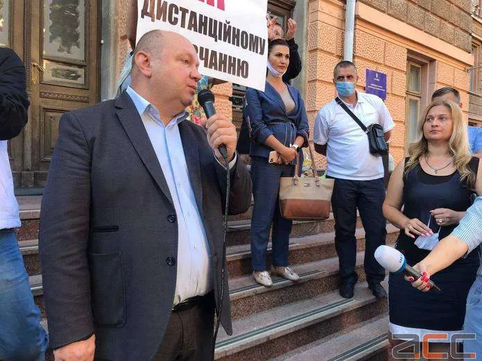 Чернівці карантин протести Чернівці карантин протести