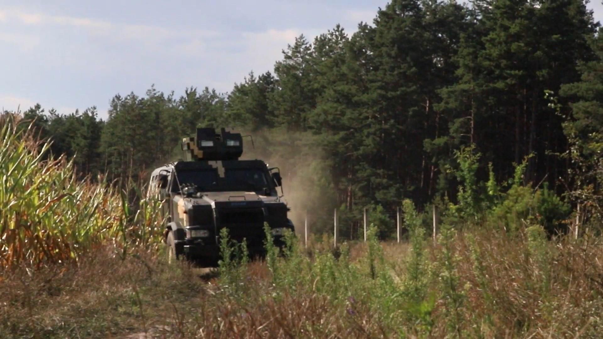 Як прикордонникам вдається патрулювати небезпечну Чорнобильську зону: цікаві деталі та розповіді