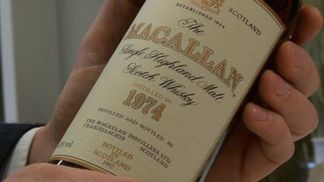 28 років британець отримував у дарунок від батька віскі: колекція зробила його мільйонером