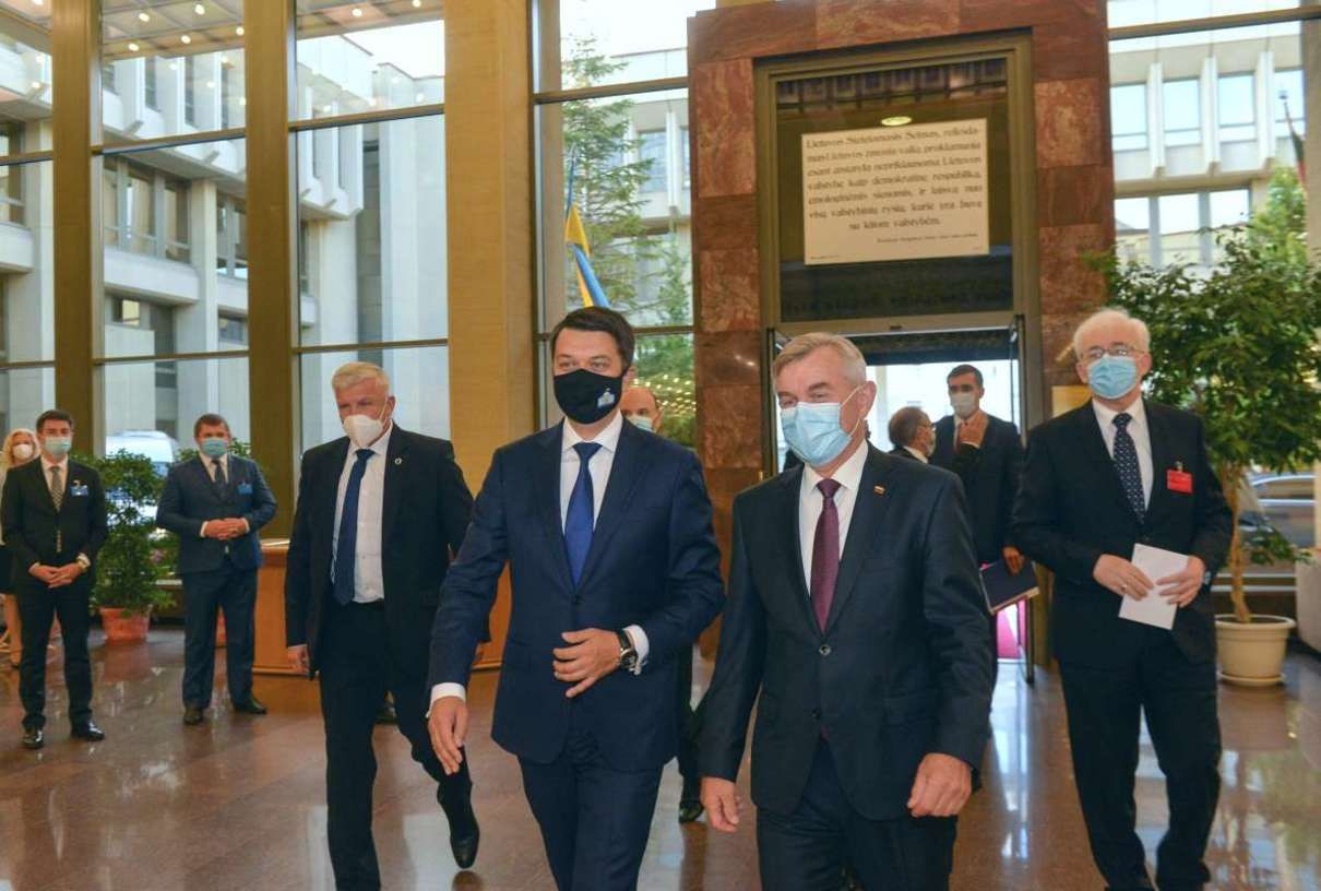 Коли Верховна Рада ухвалить рішення щодо подій у Білорусі: відповідь Разумкова Коли Верховна Рада ухвалить рішення щодо подій у Білорусі: відповідь Разумкова