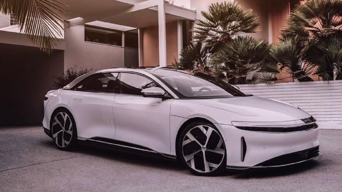 Lucid Motors представила свою альтернативу электрокарам Tesla Lucid Motors представила свою альтернативу электрокарам Tesla