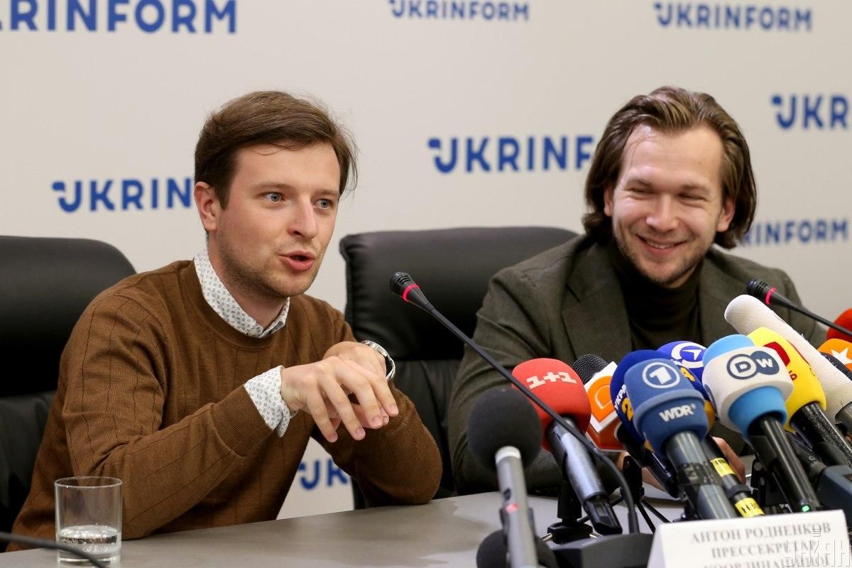 Белорусские оппозиционеры Кравцов и Родненков хотят уехать из Украины Белорусские оппозиционеры Кравцов и Родненков хотят уехать из Украины