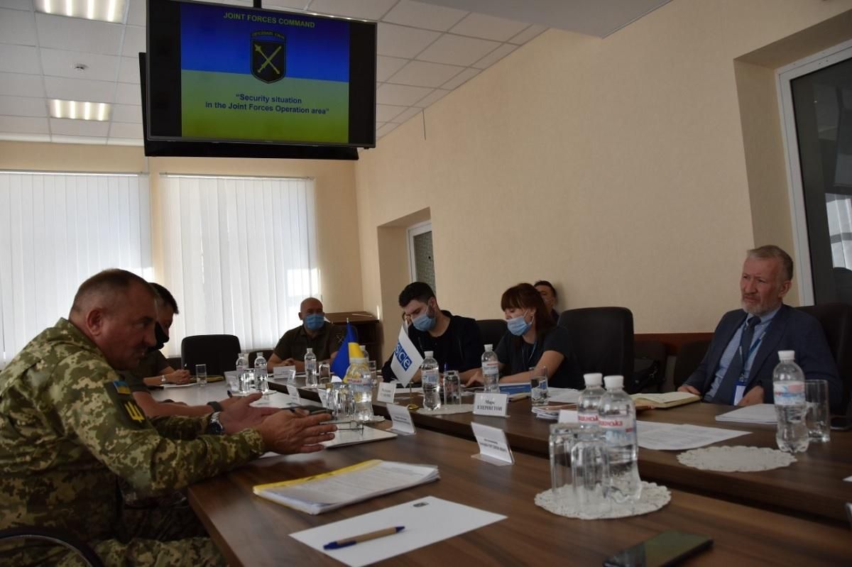 Командующий ООС обсудил с ОБСЕ обострения на Донбассе