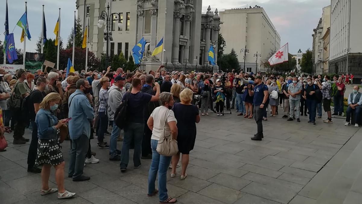 Через ситуацію біля Шумів активісти прийшли до Зеленського: що вимагали – фото, відео
