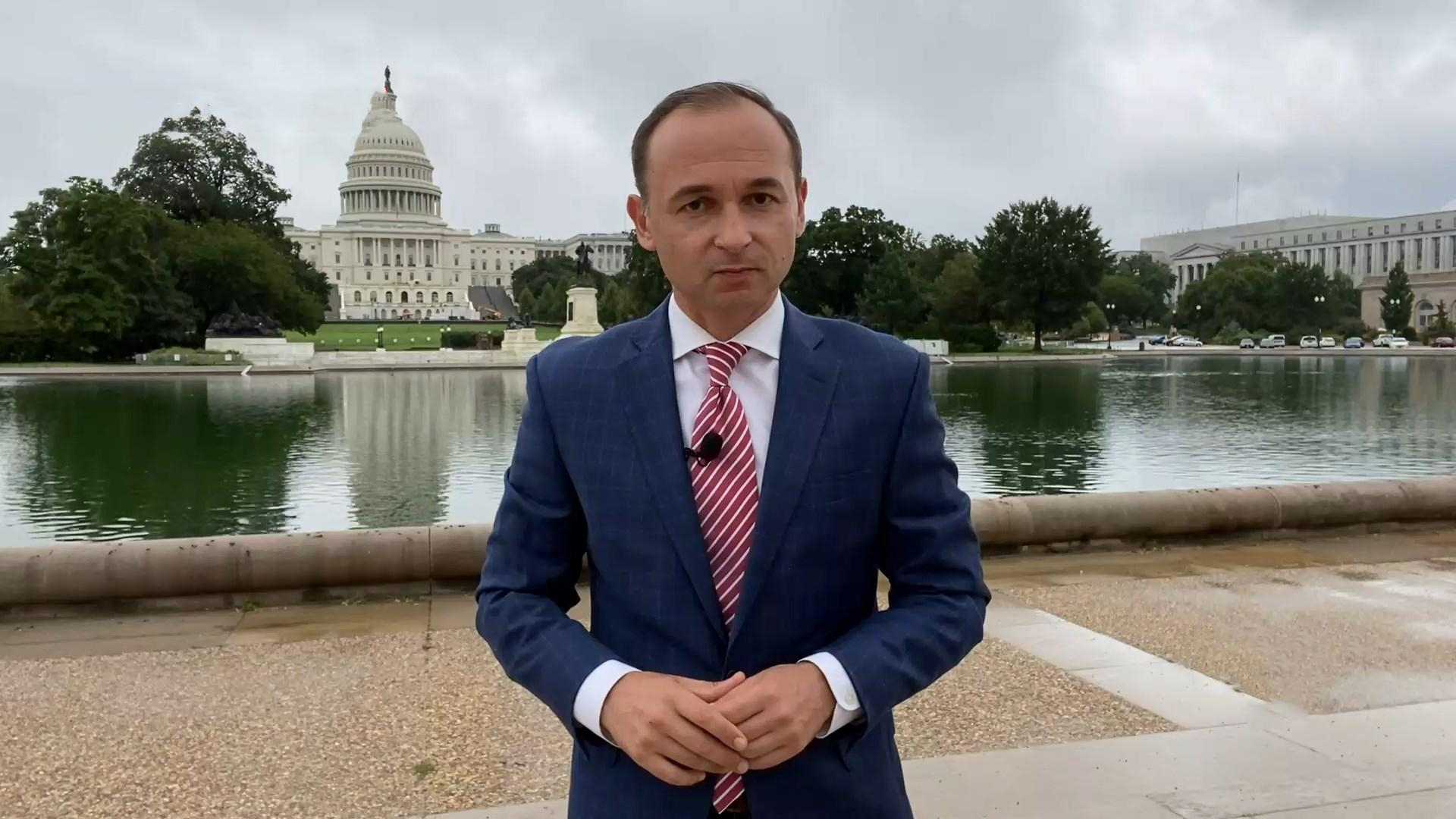 Голос Америки: Трамп сразу знал о смертельной опасности COVID-19, но уменьшал его угрозу