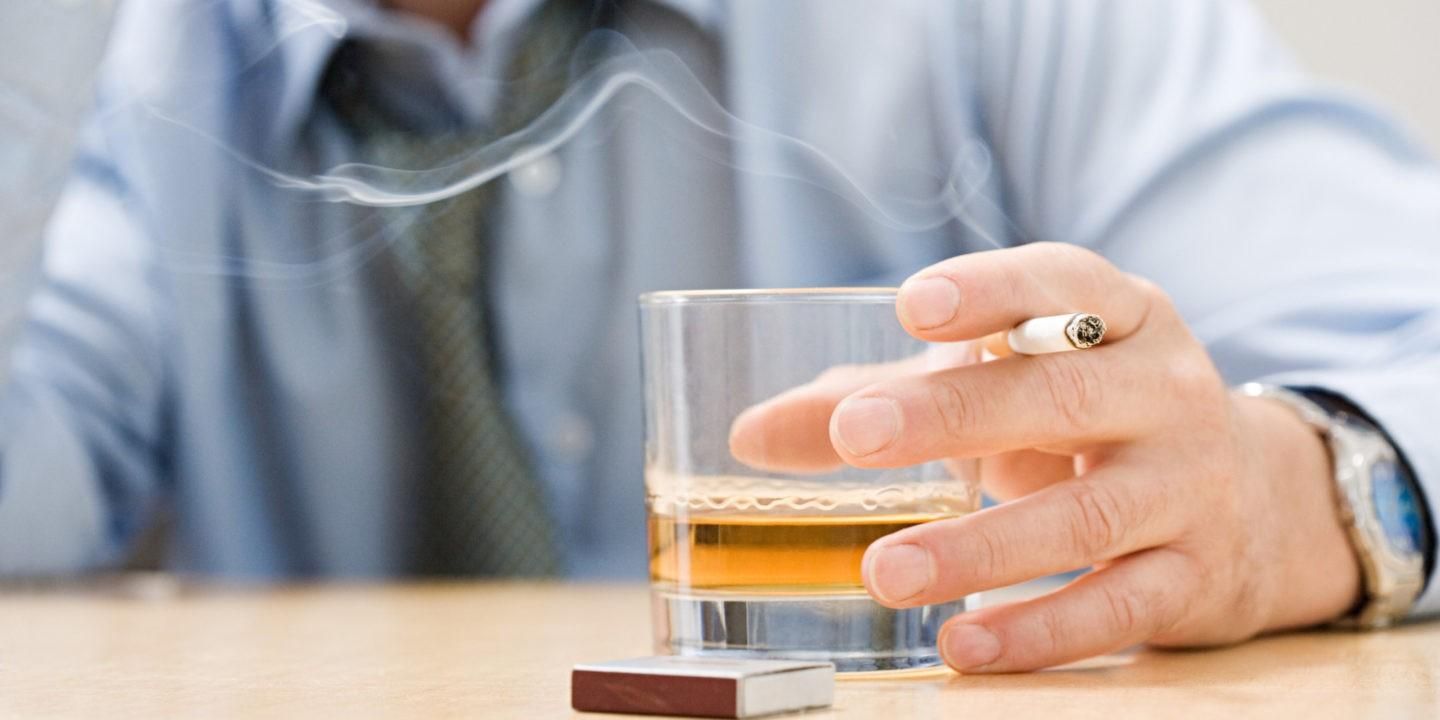 В Украине могут запретить покупку алкоголя и сигарет ночью