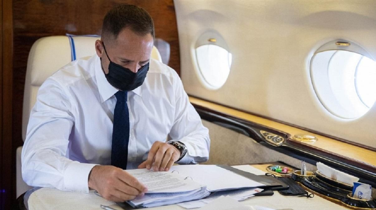 Єрмак заявив, що зрив перемир'я на Донбасі вигідний не лише Росії Єрмак заявив, що зрив перемир'я на Донбасі вигідний не лише Росії