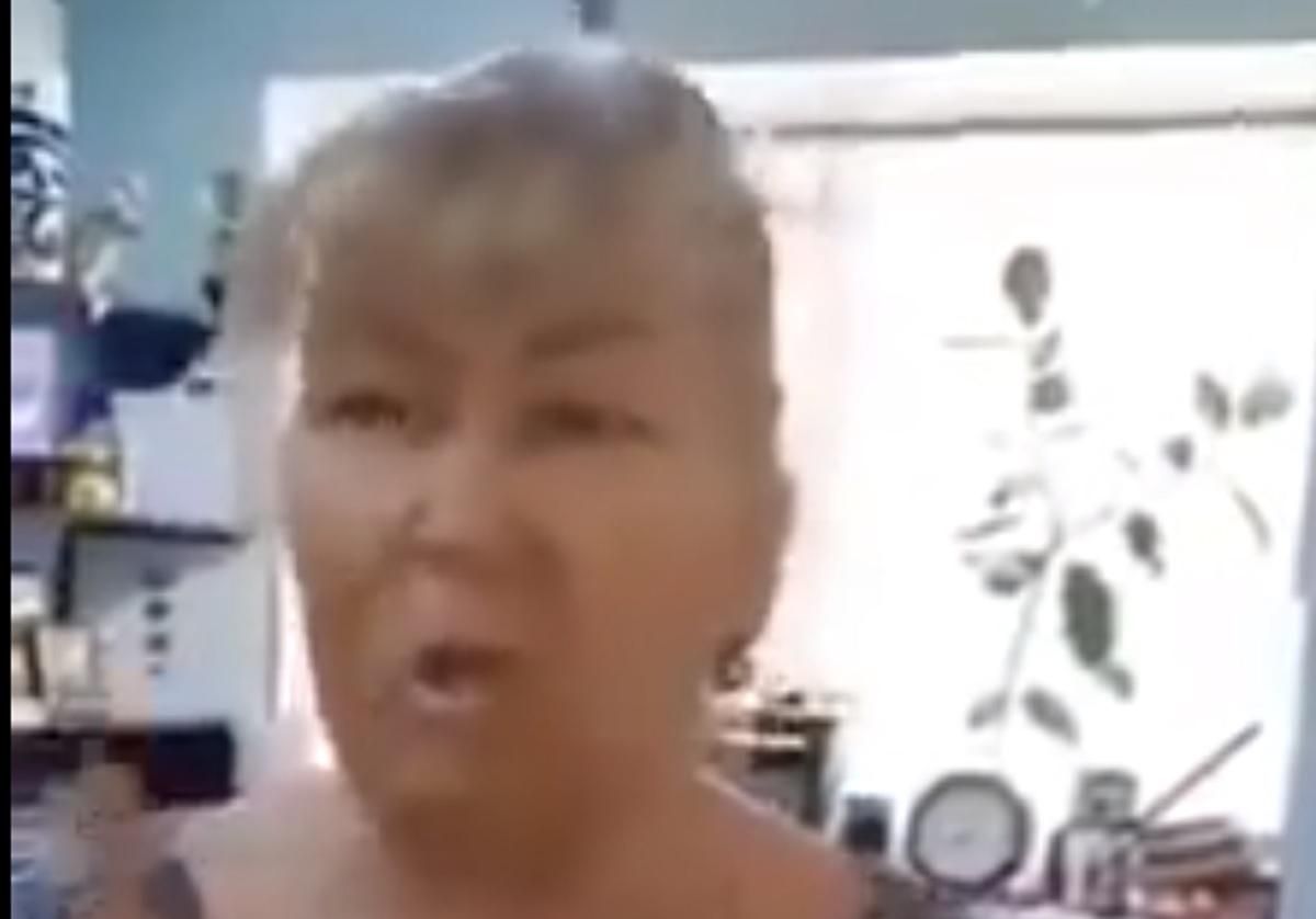 В Кривом Роге продавец выгнала посетителя за украинского языка В Кривом Роге продавец выгнала посетителя за украинского языка