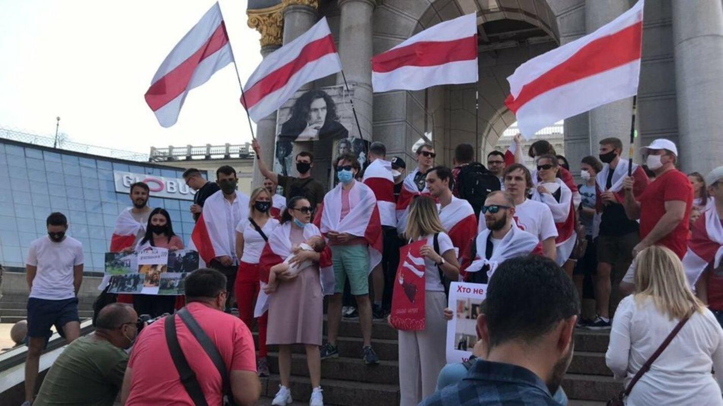 Акция поддержки белорусских митингующих в Киеве 13.09.2020