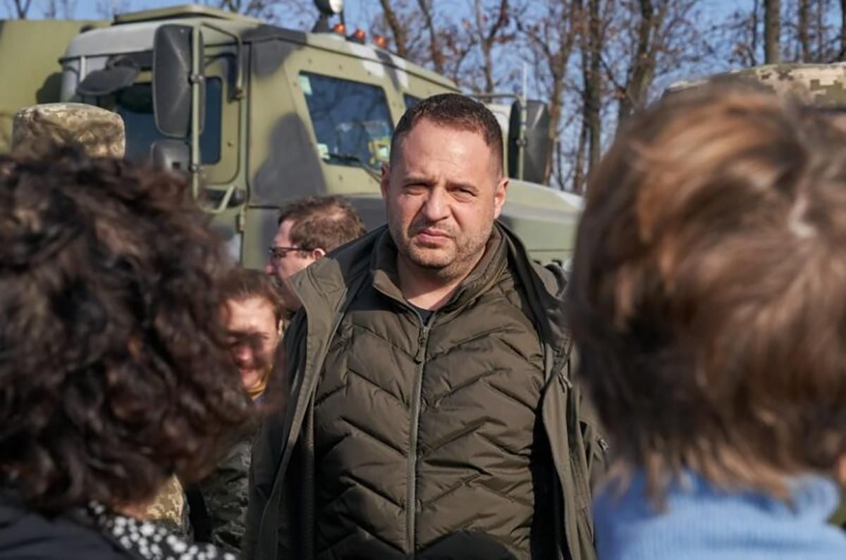 Спочатку поїде місія Червоного Хреста: Єрмак розкрив деталі нового обміну полоненими Спочатку поїде місія Червоного Хреста: Єрмак розкрив деталі нового обміну полоненими