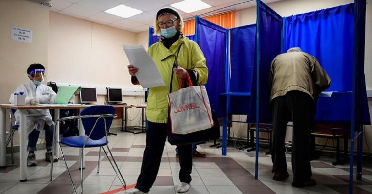 Вибори в Росії: соратники Навального перемагають у містах, в які він їздив до отруєння Вибори в Росії: соратники Навального перемагають у містах, в які він їздив до отруєння