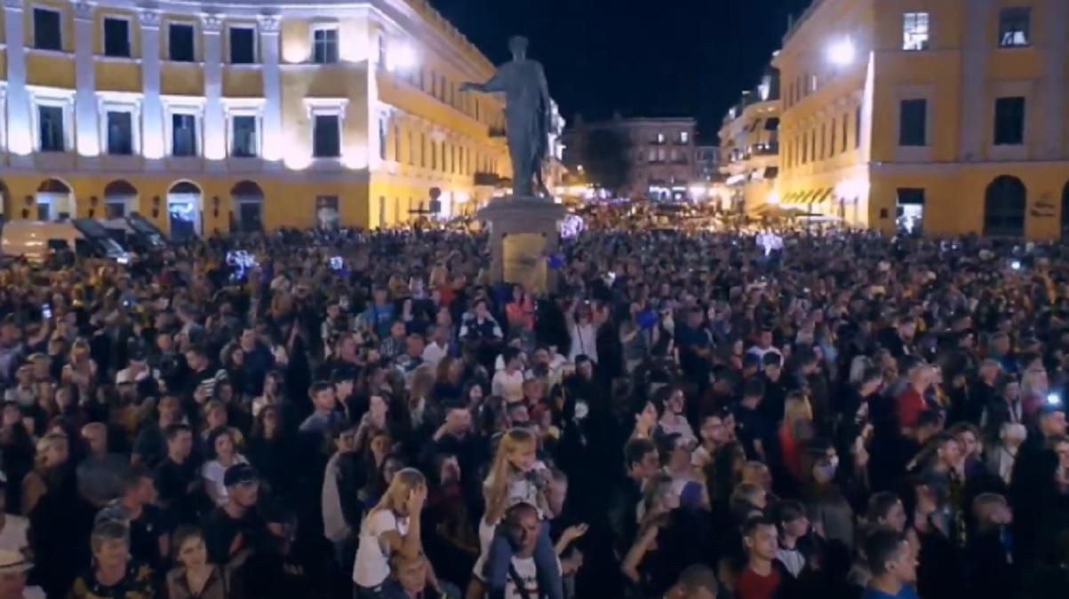 Шумное празднование Дня города в Одессе: полиция открыла дело Шумное празднование Дня города в Одессе: полиция открыла дело