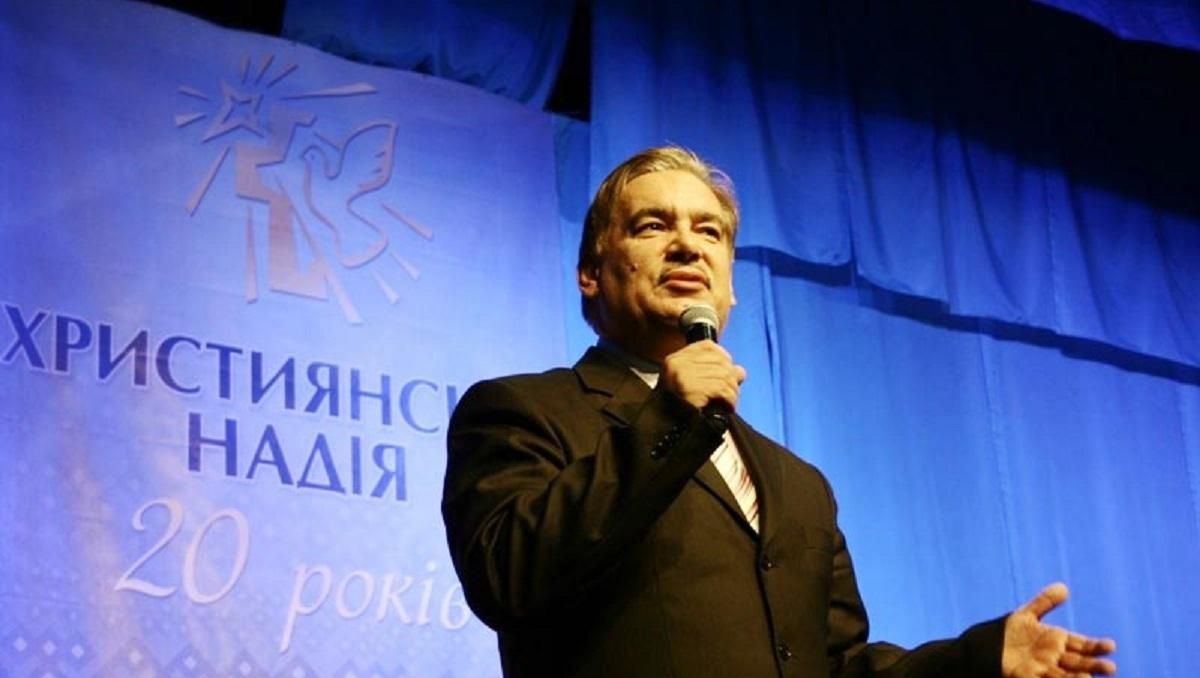 Верующие церкви "Христианская надежда" протестовали под стенами КГГА Верующие церкви "Христианская надежда" протестовали под стенами КГГА