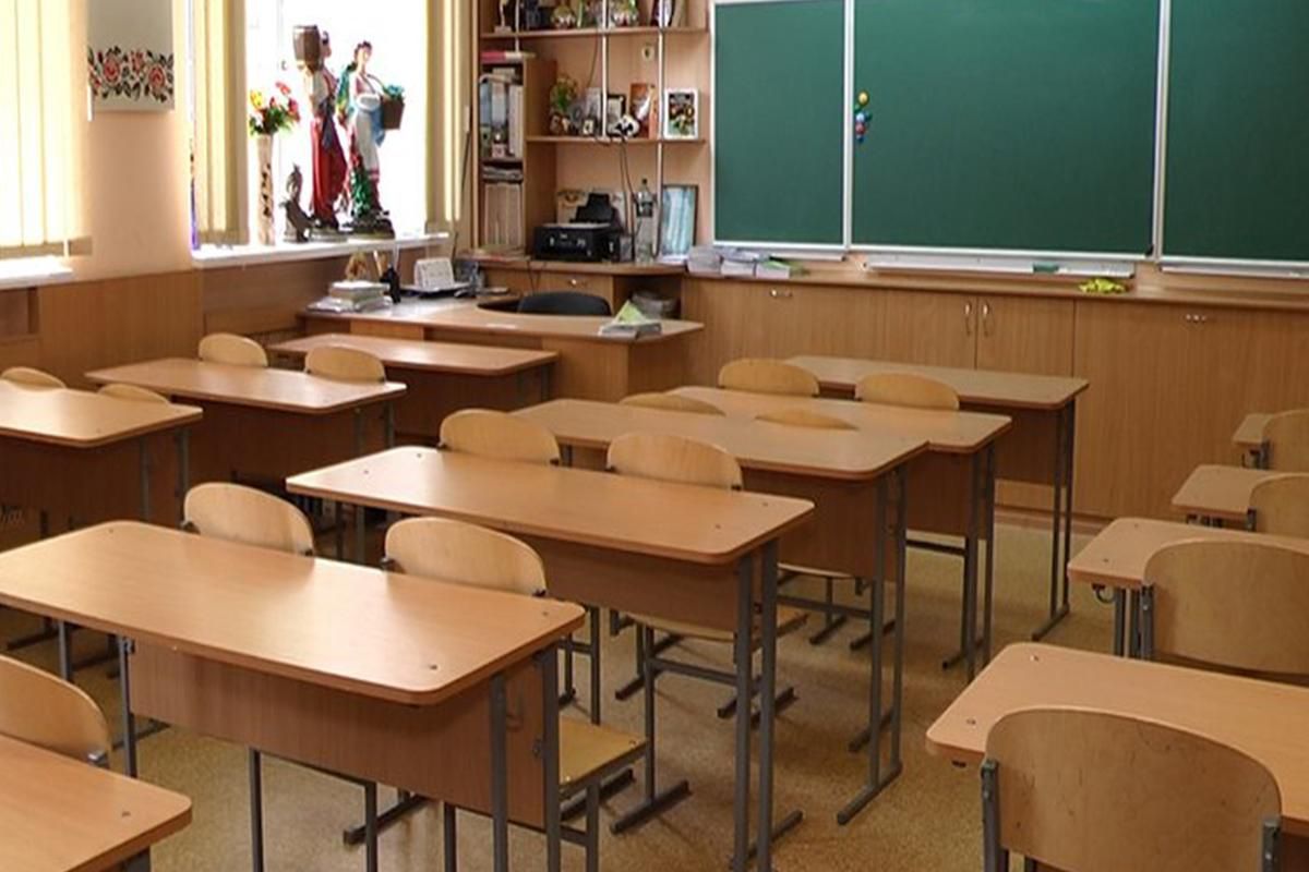 В Україні понад 500 класів вже перевели на самоізоляцію В Україні понад 500 класів вже перевели на самоізоляцію