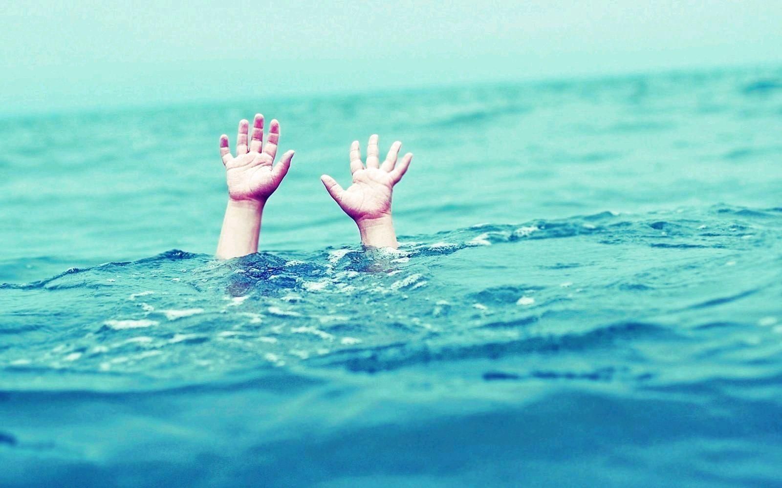 У Болгарії на пляжі виявили тіло потонулого українця У Болгарії на пляжі виявили тіло потонулого українця