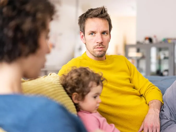 Не обговорюйте дитину,коли вона сидить поряд Не обговорюйте дитину,коли вона сидить поряд