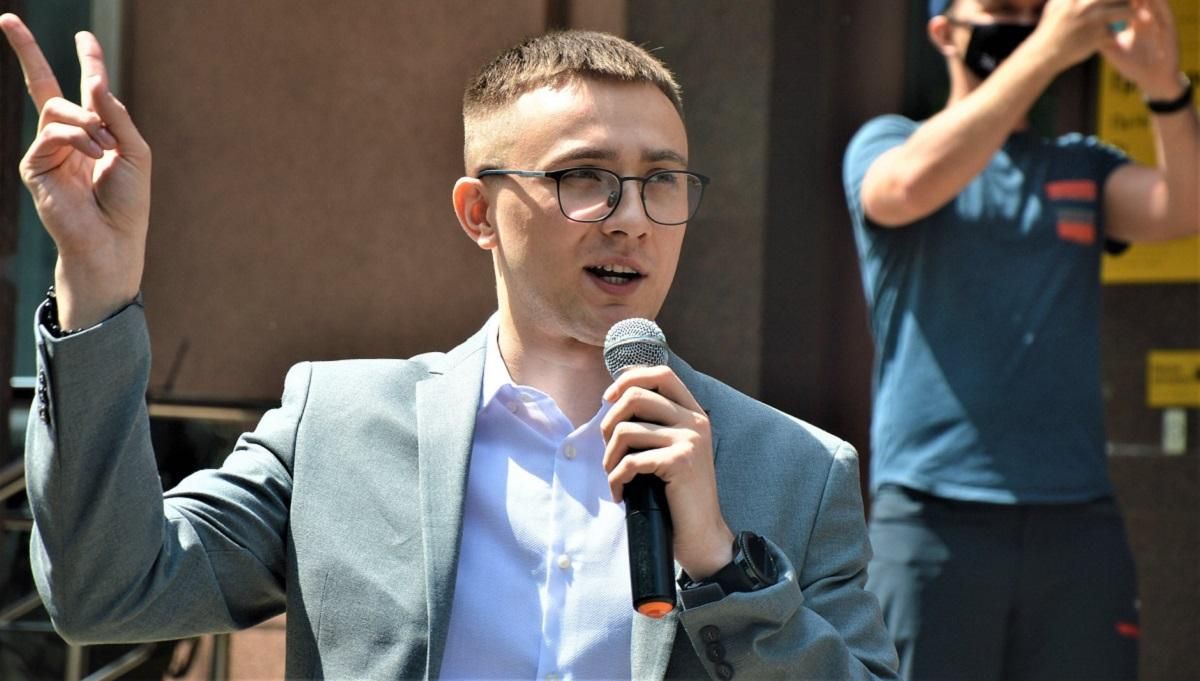 Стерненко розповів, чим заробляє на життя, і поділився планами на майбутнє Стерненко розповів, чим заробляє на життя, і поділився планами на майбутнє