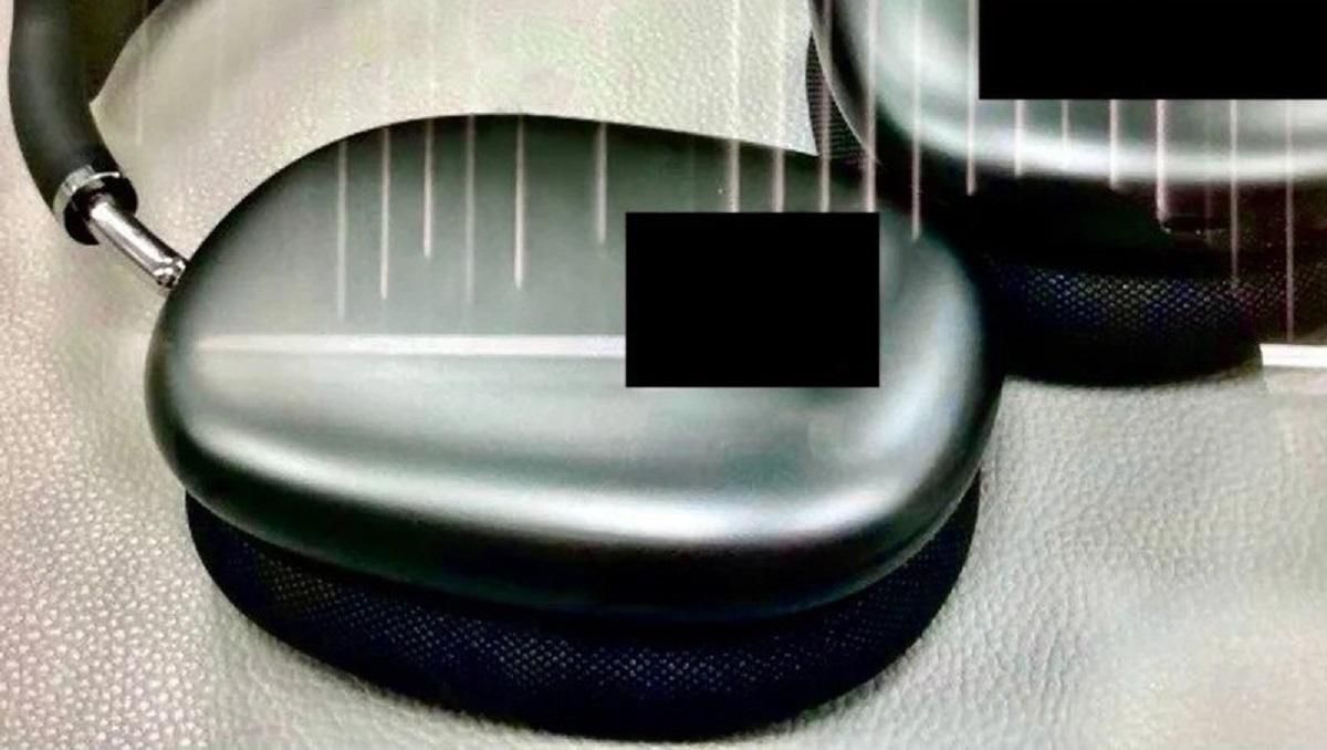 У мережі з'явилися можливі зображення AirPods Studio У мережі з'явилися можливі зображення AirPods Studio