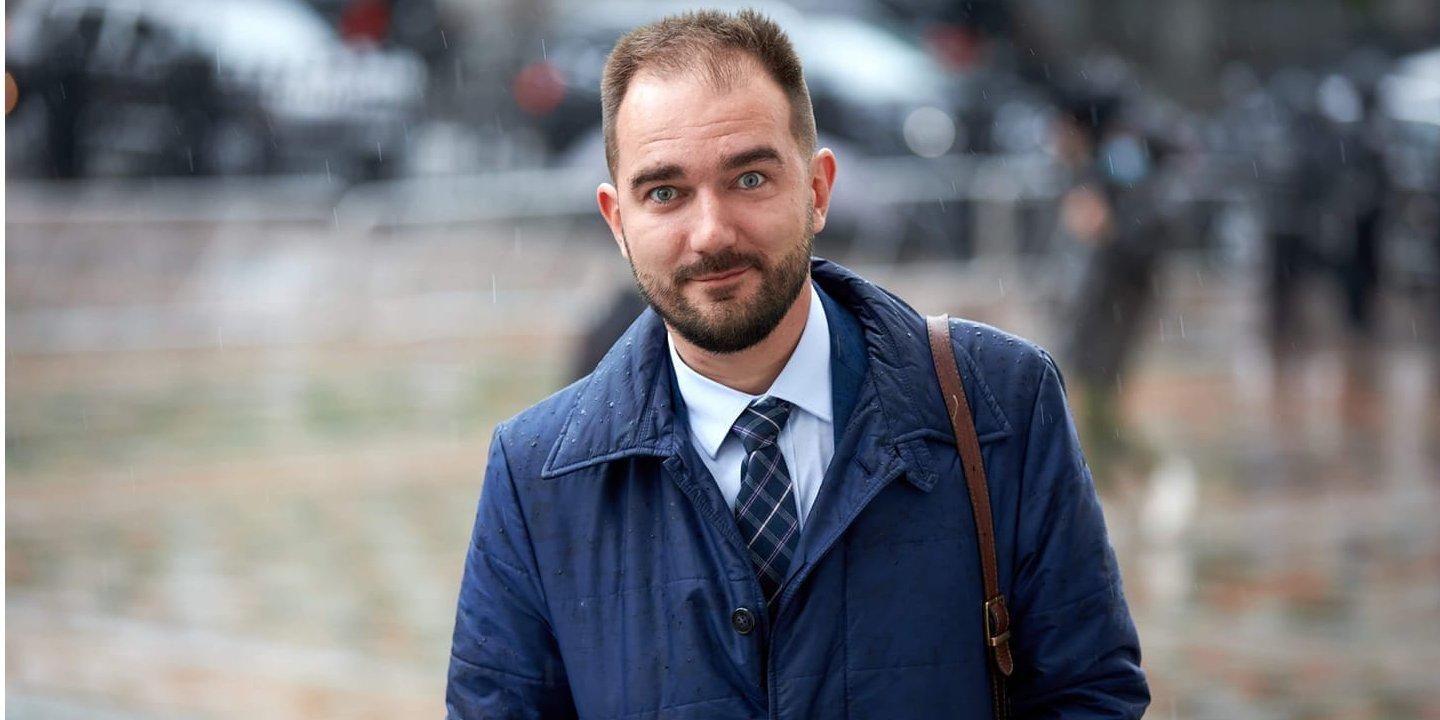 Юрченко исключили из фракции Слуги народа Юрченко исключили из фракции Слуги народа