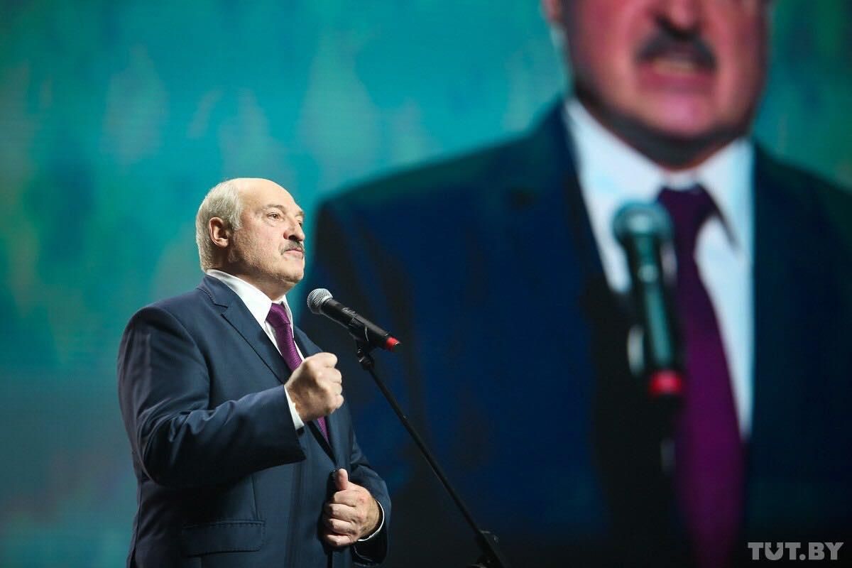 Лукашенко виступив на жіночому форумі в Мінську: про що говорив