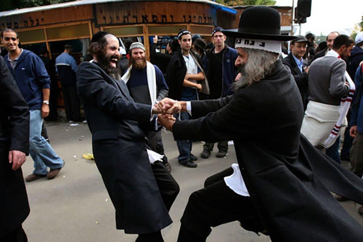 Сколько хасиды потратили денег в Украине в 2020 году: сумма Сколько хасиды потратили денег в Украине в 2020 году: сумма