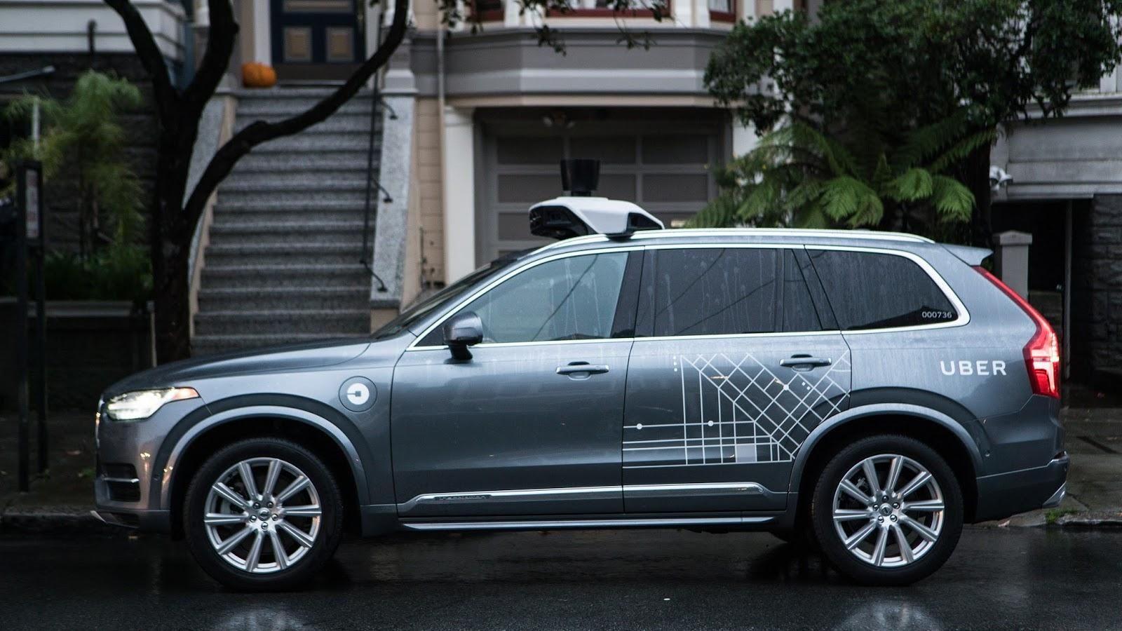 Смертельна ДТП за участю безпілотного таксі Uber: водійка досі на волі, справу розгляне суд